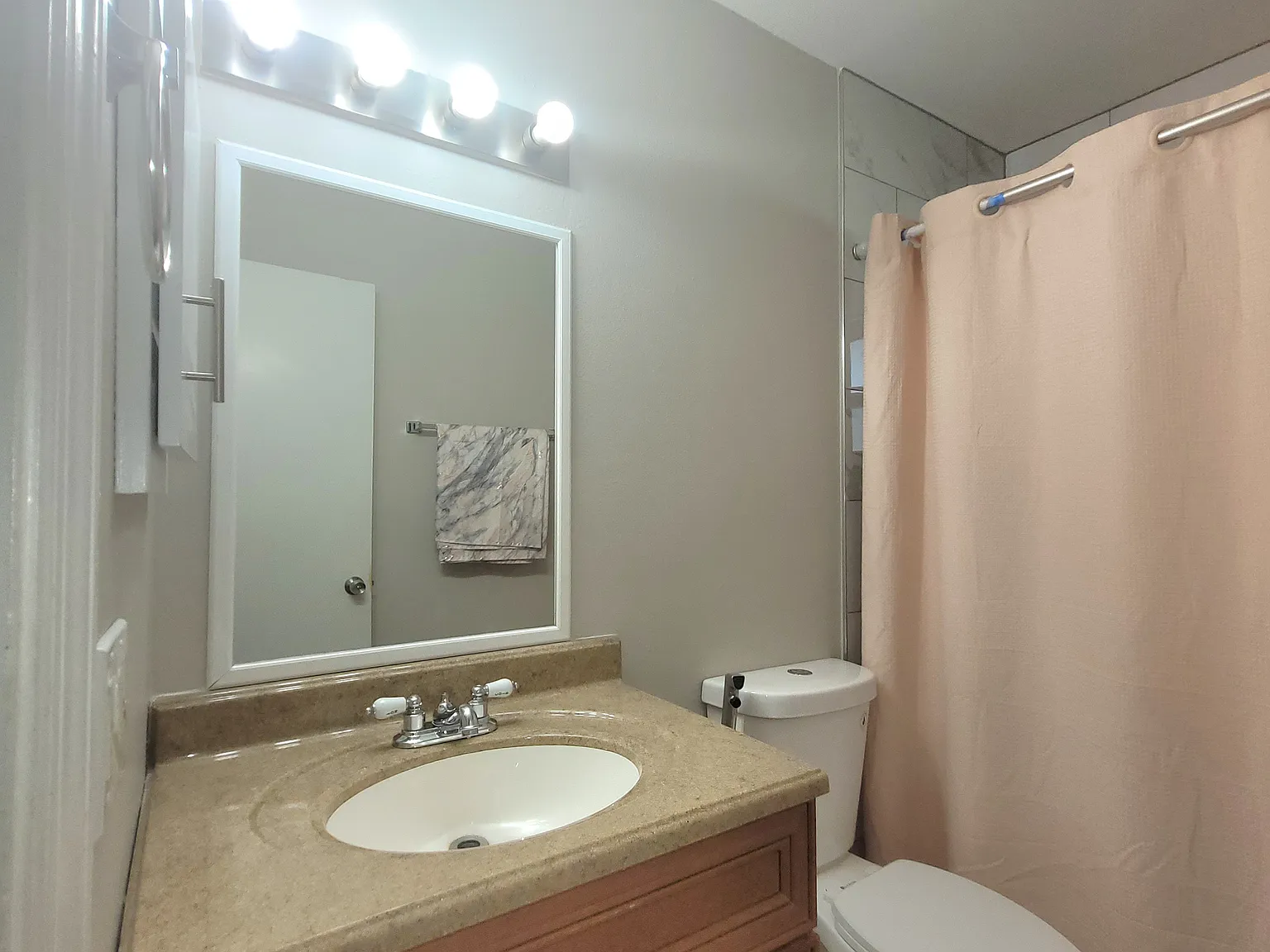 Lomond Dr, Port Charlotte — Photo 4