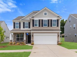 2004 Abbotts Vista Dr, Kernersville, NC 27284