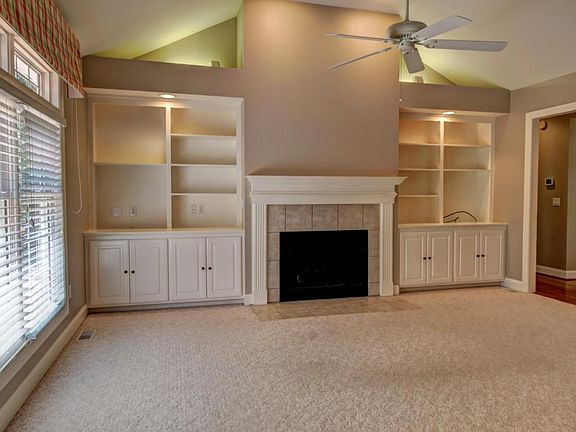 5th image of 113 Gloucester Ct