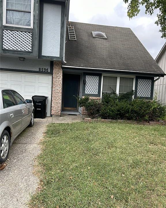 1st image of 8596 Perry Ln