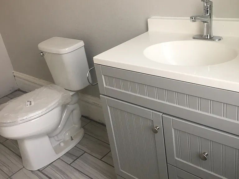 211 Sterling St — Photo 9