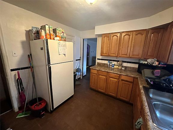 5th image of 7134 Dawson Pl