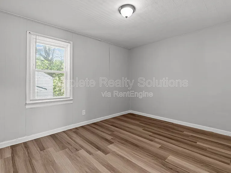 7120 Greenhaven Dr — Photo 13