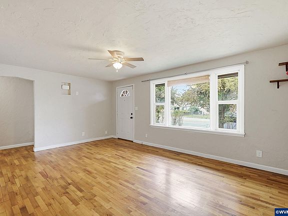 5th image of 485 21st St