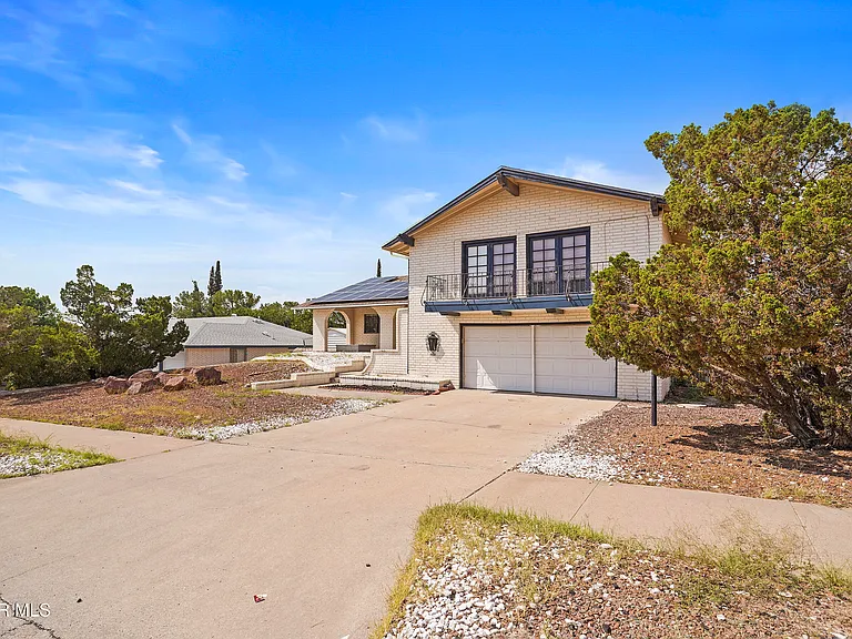 6417 Pino Real Dr — Photo 2