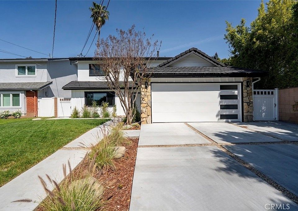 1st image of 13925 Branton Pl