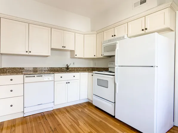 522 E 8th St #2A, Boston, MA 02127