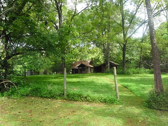 4th image of 2206 Winterberry Dr