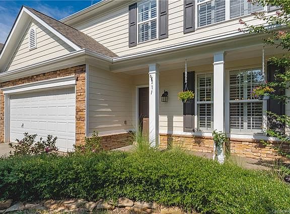 2nd image of 111 Charing Pl