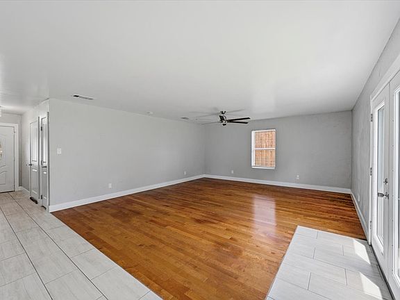 5th image of 7220 Windhaven Rd