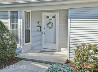 143 Day Ct, Mahwah, NJ 07430