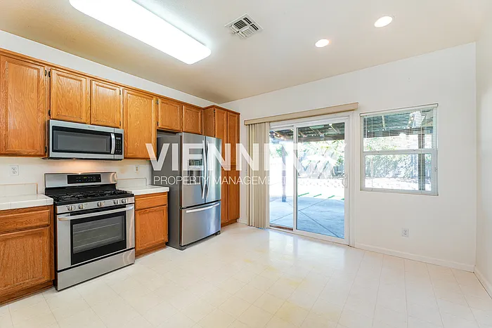2856 Cardinal Dr — Photo 9