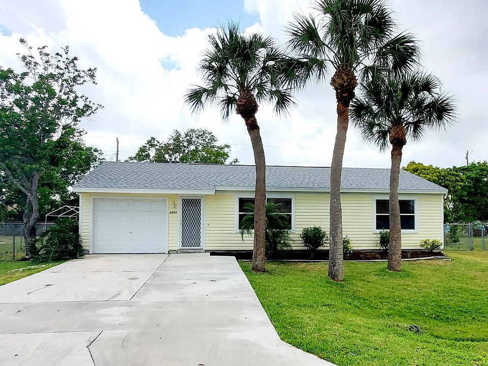 1st image of 2251 SE Mandrake Cir