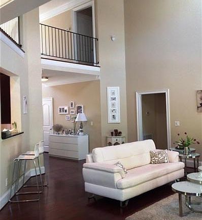 5th image of 30 Graywood Ct