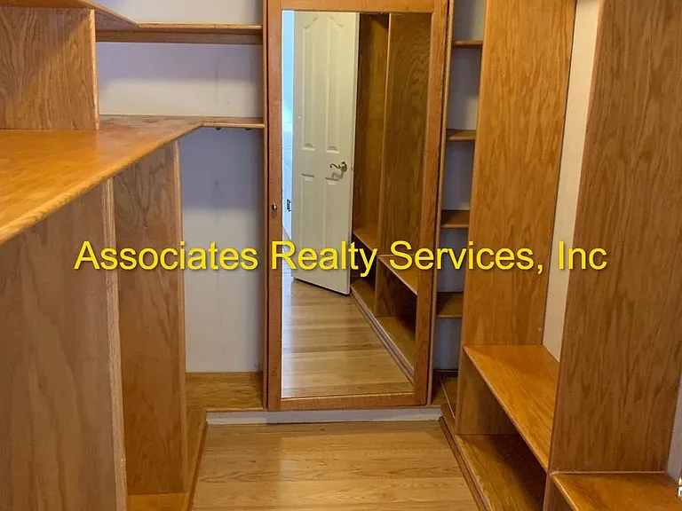 10335 NW 13th Ln — Photo 17