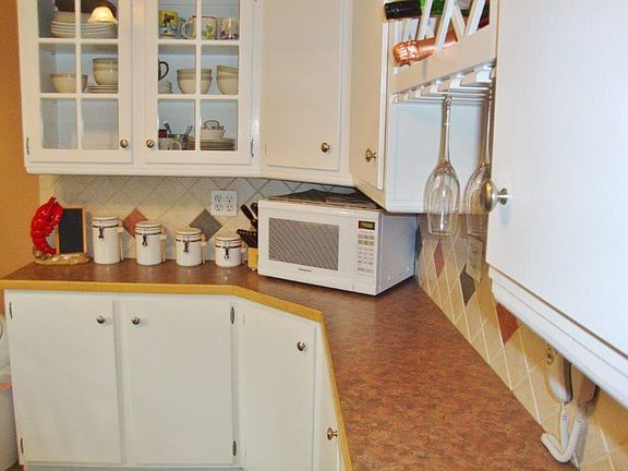 4th image of 3107 Rockacres Ct