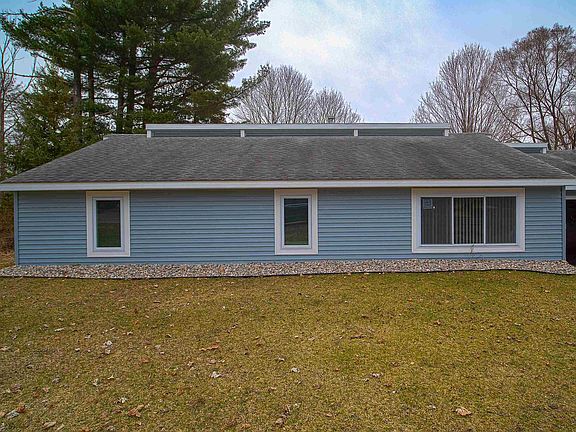2nd image of 2046 West St