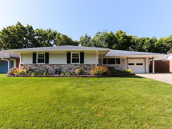 2nd image of 11946 Algiers Dr