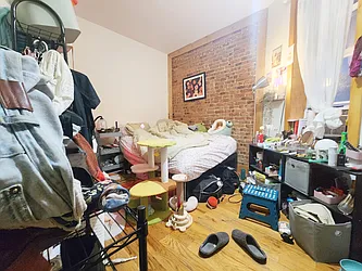 Rented by RELEASE NY