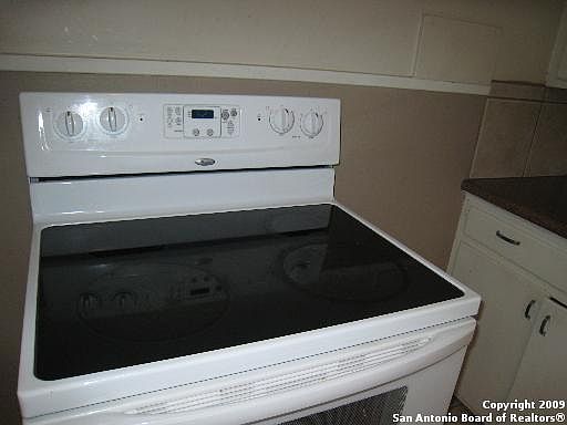 4th image of 134 Norfolk Pl