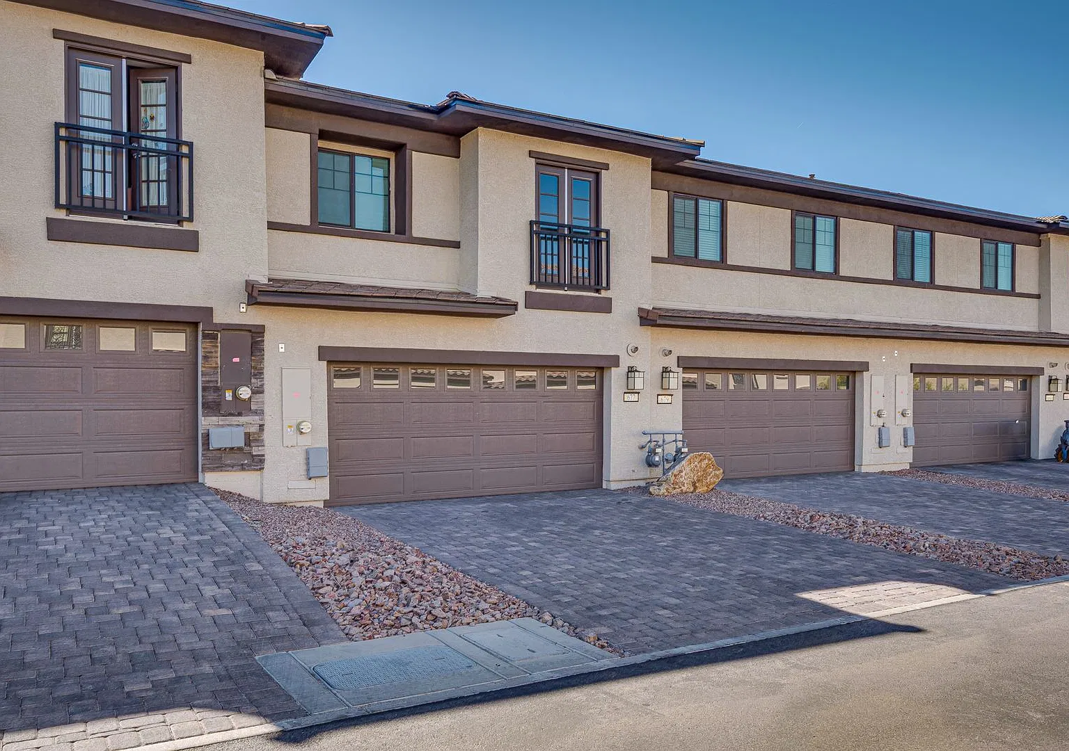 Spacious 3-Bedroom Townhome in Cadence with Two-Car Garage — Photo 3