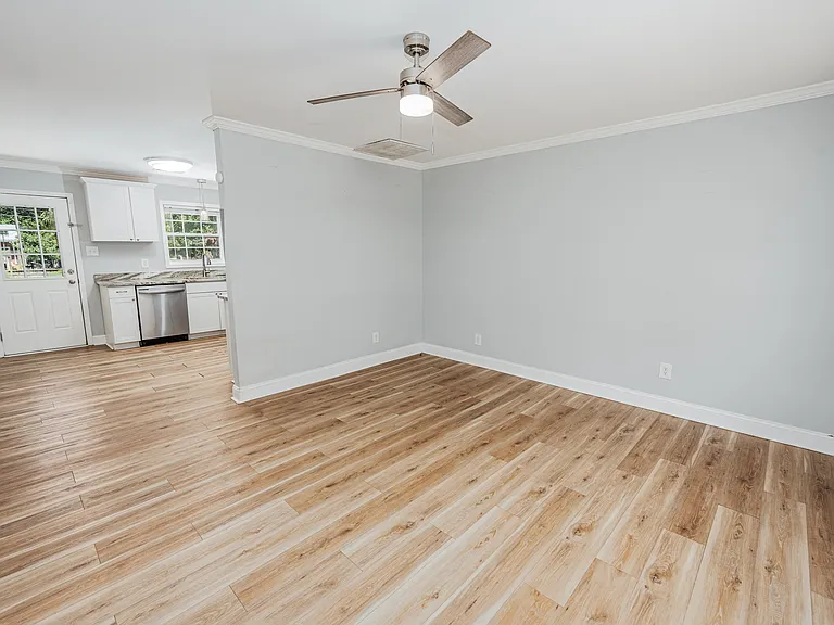 218 Forest View Dr — Photo 7