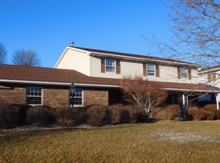 909 Springview Dr, Endicott, NY 13760