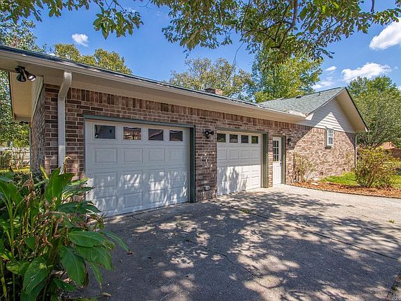 4th image of 717 Adams Dr