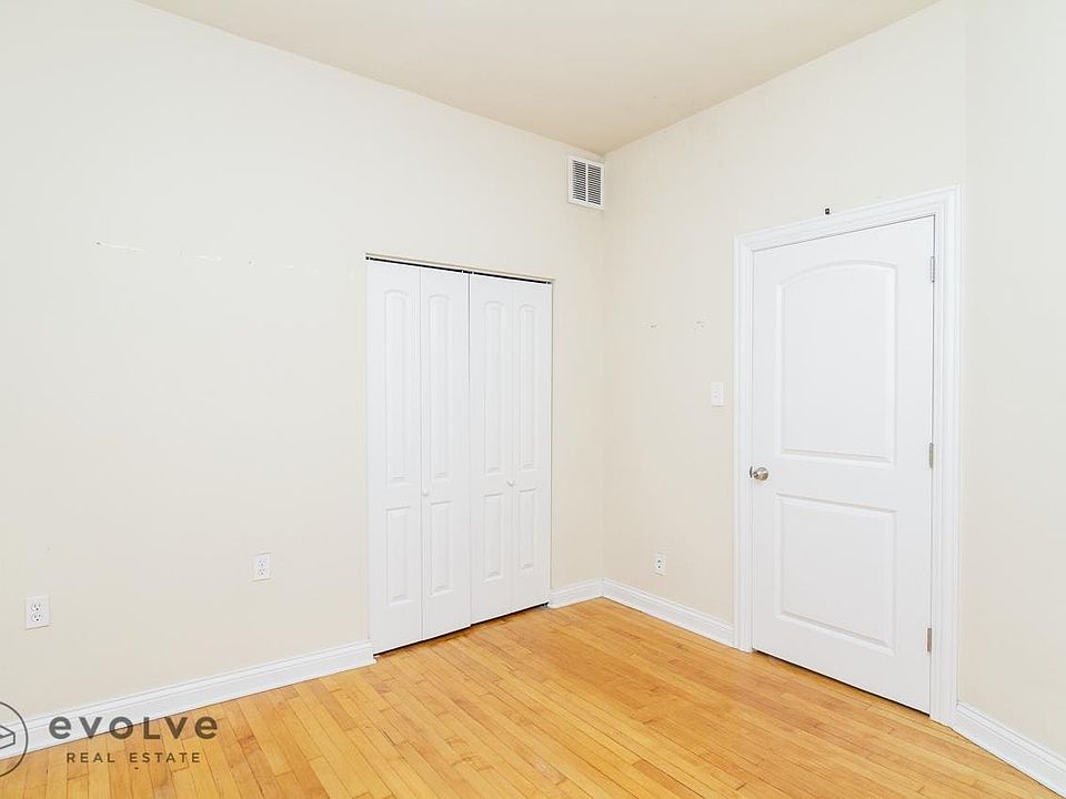 1st image of 1645 W Waveland Ave #3