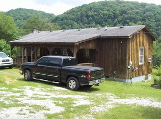 1077 Hatfield Rd, Sneedville, TN 37869