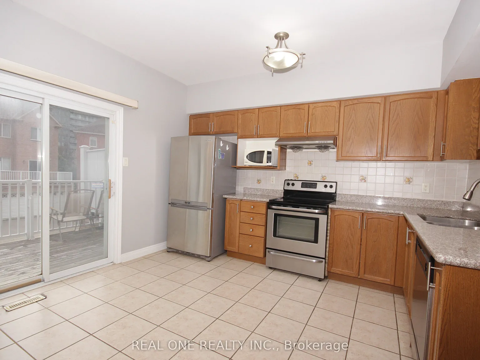 4 bed, $3,600 — Photo 3