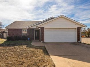 103 SE Churchill Way, Lawton, OK 73501