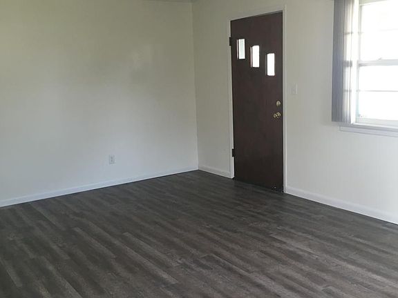2nd image of 232 Greenwood Ln