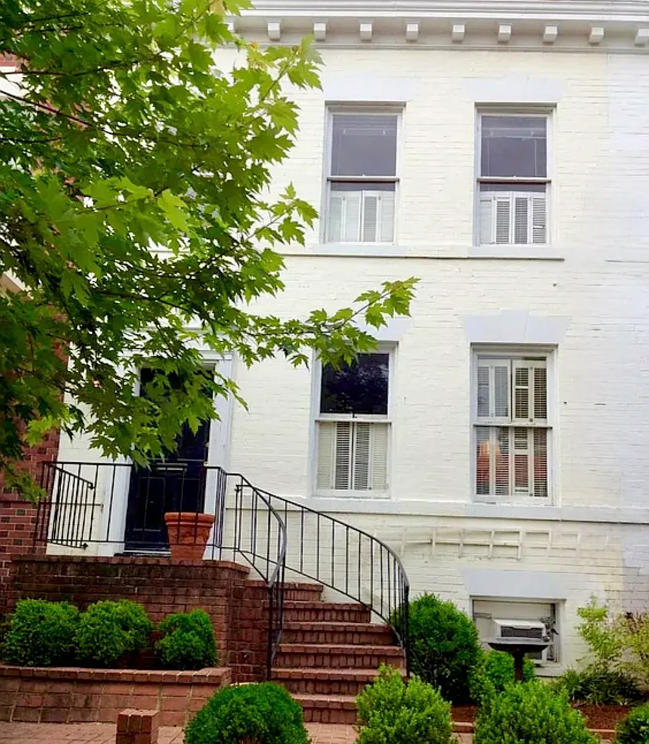 4 bed, 1720 sqft, $5,300 — Photo 2