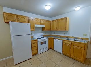 622 Bluemont Ave, Manhattan, KS 66502