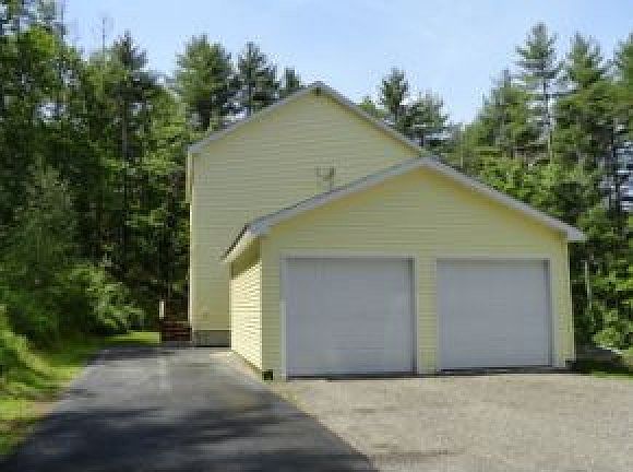 2nd image of 18 Moeckel Ave