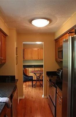 4th image of 1911 Lewis O Gray Dr #1911
