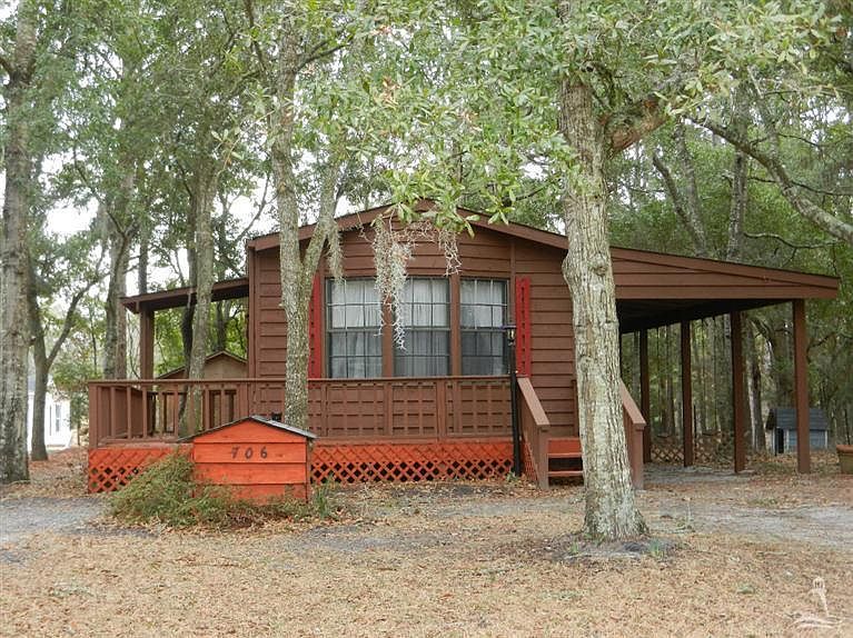 1st image of 706 Dogwood Dr