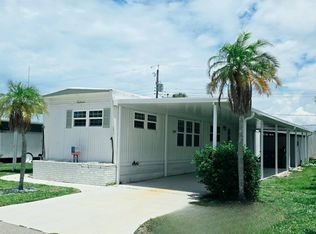 154 4th St E, Nokomis, FL 34275