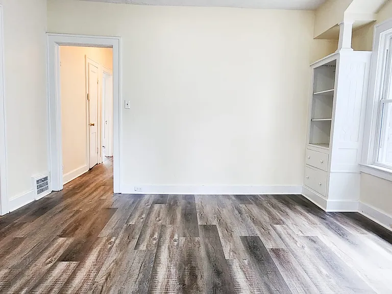 1605 Hillcrest Rd #1 — Photo 9