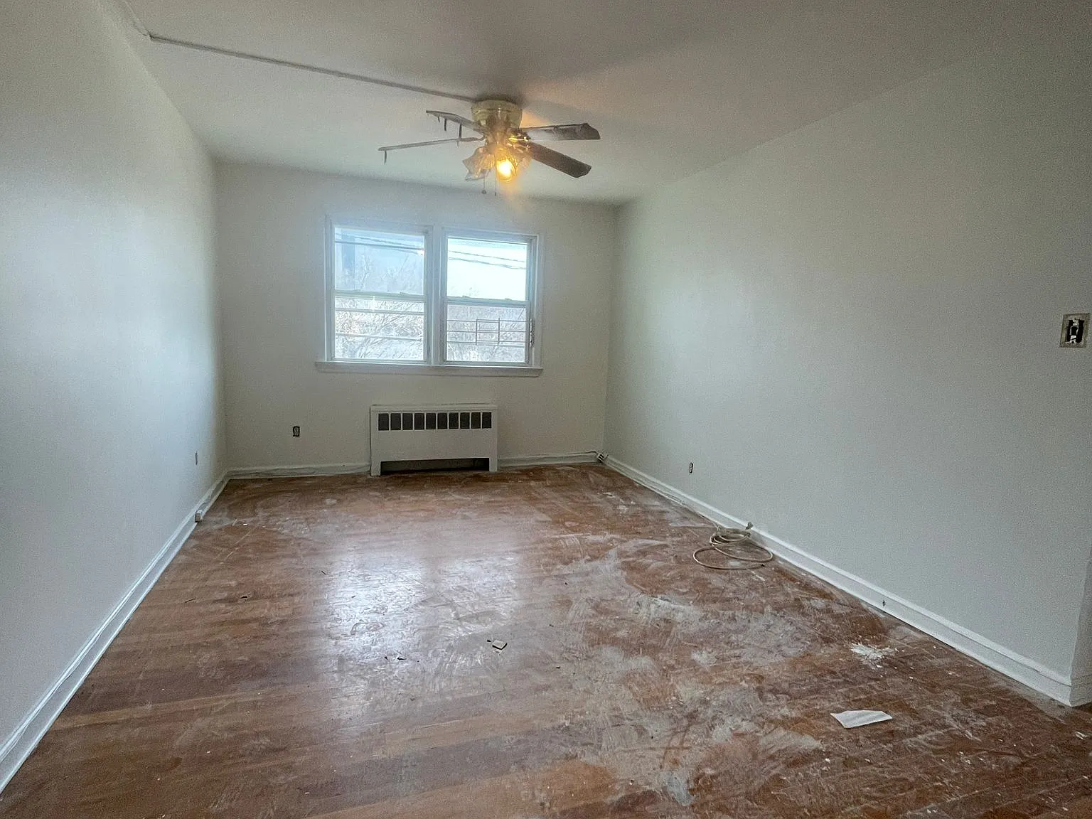 2 bed, 800 sqft, $2,000 — Photo 2