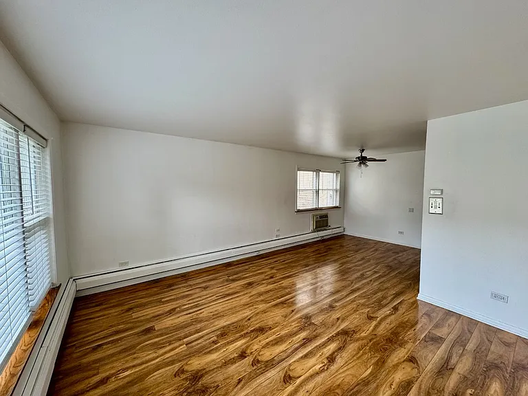 10925 S Keating Ave #1N — Photo 3