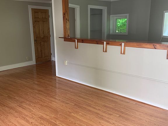 4th image of 35 High St #10