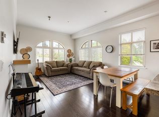 2632 Pauline St #404, Abbotsford, BC V2S0C9