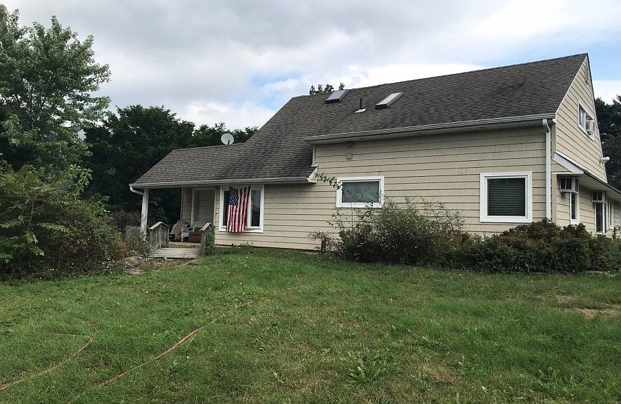 2nd image of 41 Atlas Ln