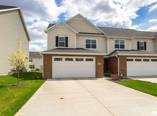 4453 Slate Creek Dr, Bettendorf, IA 52722