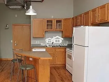 Building Photo - 523 Jackson St #201