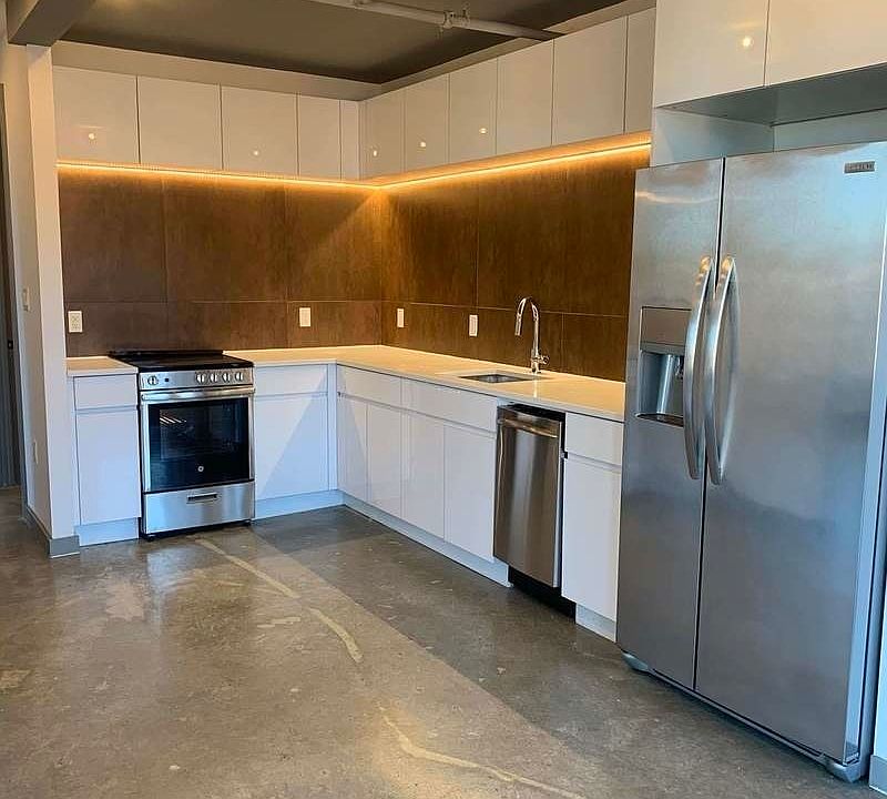 1st image of 410 Tompkins Ave #3R