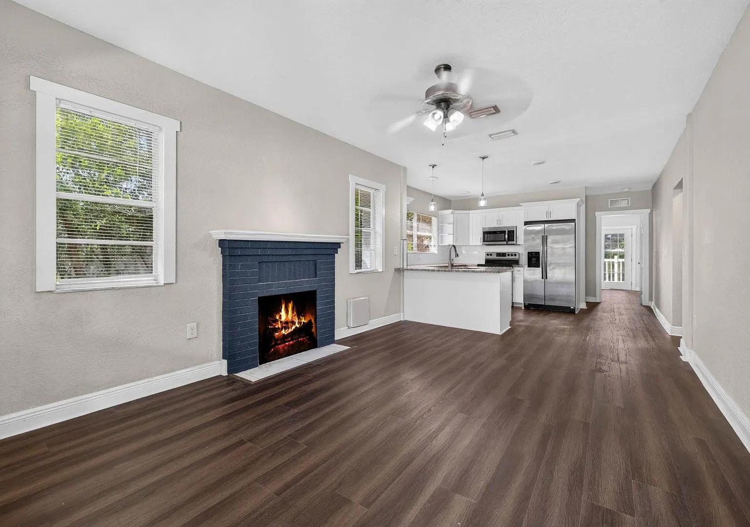 1016 E Ida St — Photo 3