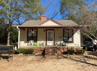 124 Highland Ave, Aberdeen, MS 39730